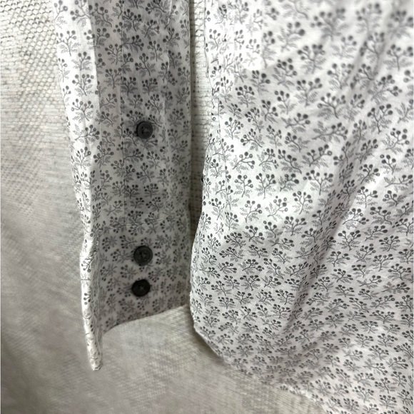 John Varvatos Star USA floral white and grey collared button up size M - Picture 10 of 11